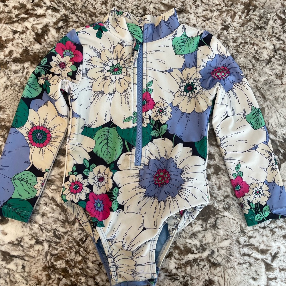 Baby Gap size 5T bathing suit